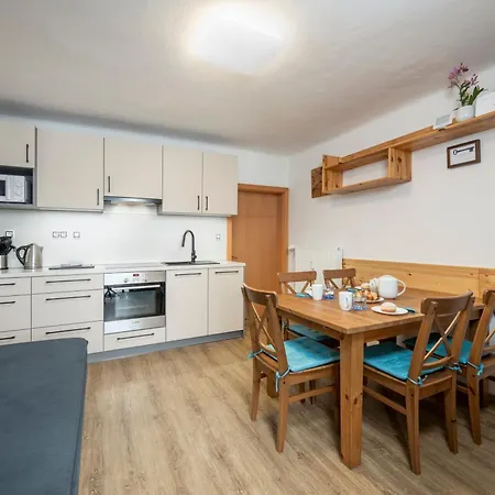 Apartament Authoria *